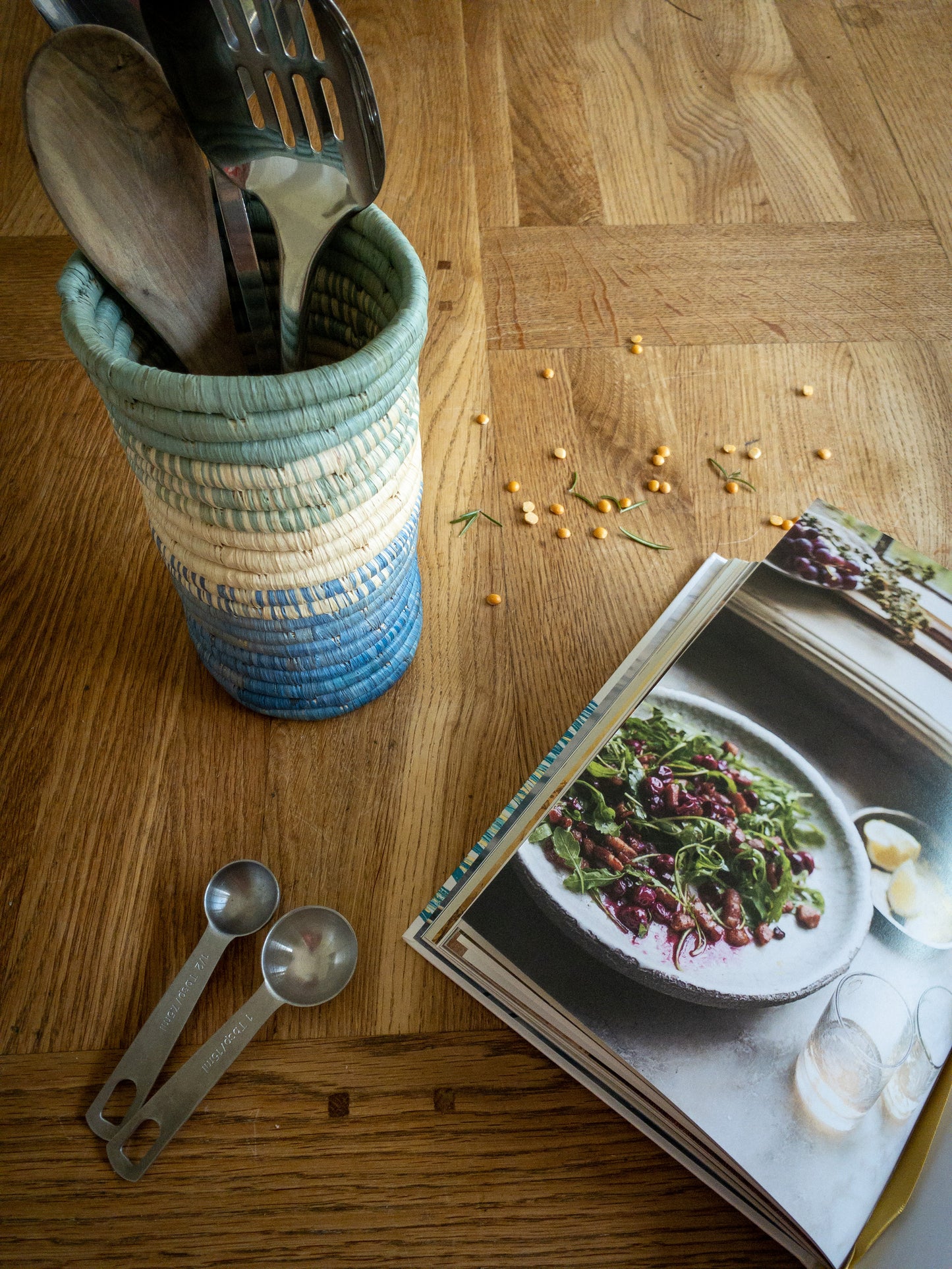 Kitchen Utensil Pot in Blues